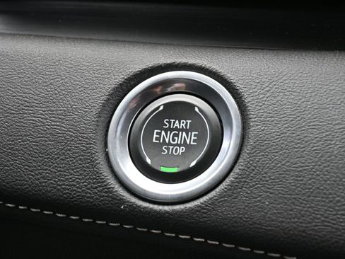 Used 2023 Cadillac Escalade Premium Luxury w/ Performance Package RWD image 16