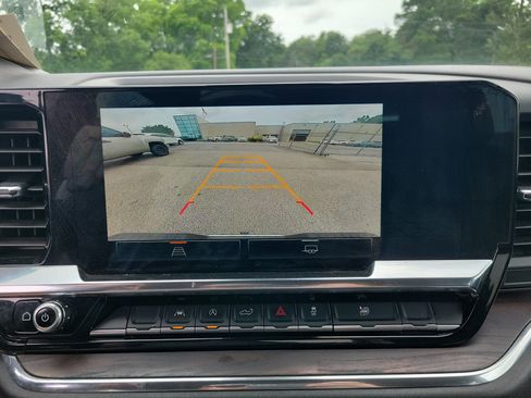 Used 2025 GMC Sierra 1500 SLT RWD image 13