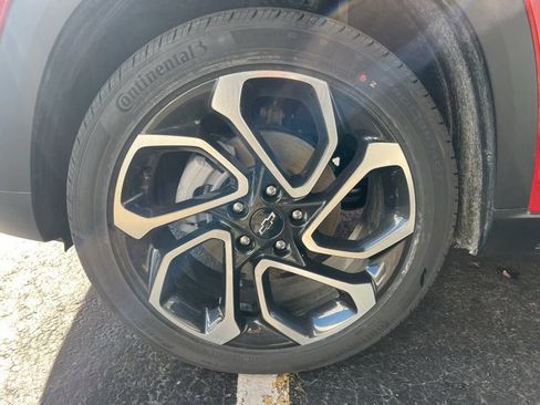 New 2026 Chevrolet Trax RS w/ Sunroof Package image 8