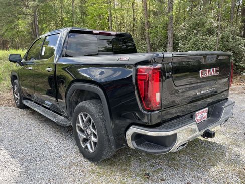 Used 2022 GMC Sierra 1500 SLT w/ SLT Premium Plus Package image 4
