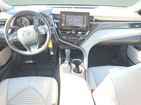 Used 2023 Toyota Camry SE image 10
