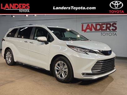 Used 2022 Toyota Sienna Limited
