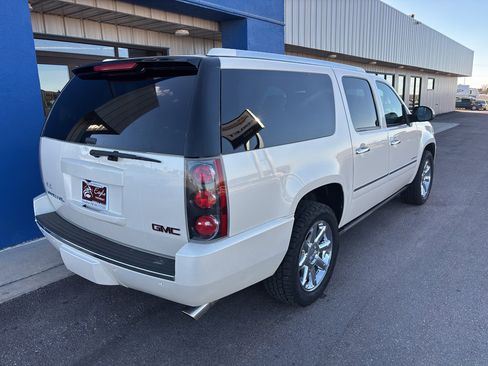 Used 2013 GMC Yukon XL Denali image 6