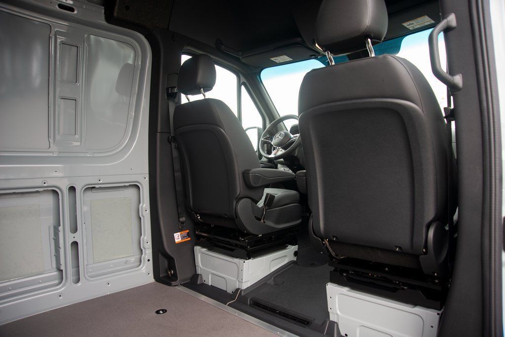 New 2025 Mercedes-Benz Sprinter 2500 image 27