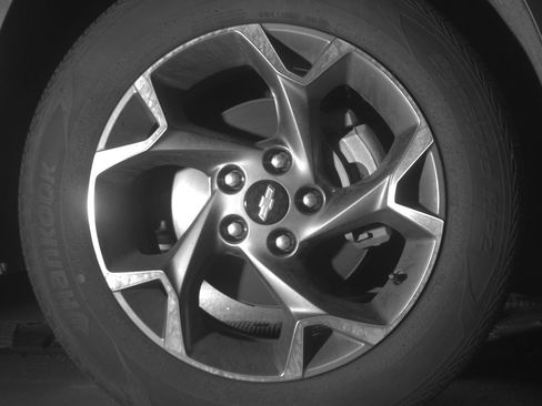 Used 2025 Chevrolet Trax LT FWD image 13