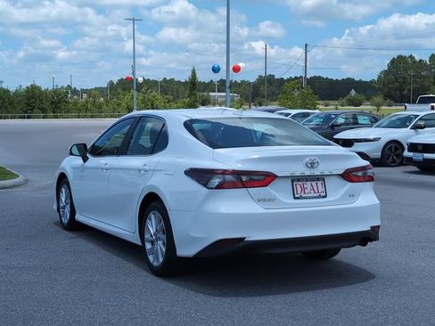 Used 2024 Toyota Camry LE w/ Convenience Package FWD image 7