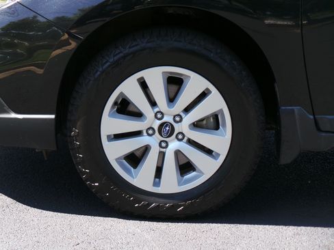 Used 2017 Subaru Outback 2.5i Premium AWD/4WD image 20