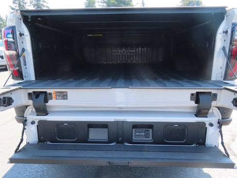Certified 2026 GMC Sierra 2500 AT4X w/ AT4X AEV Edition AWD/4WD image 8