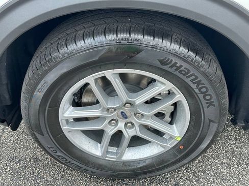 New 2026 Ford Explorer Active AWD/4WD image 6