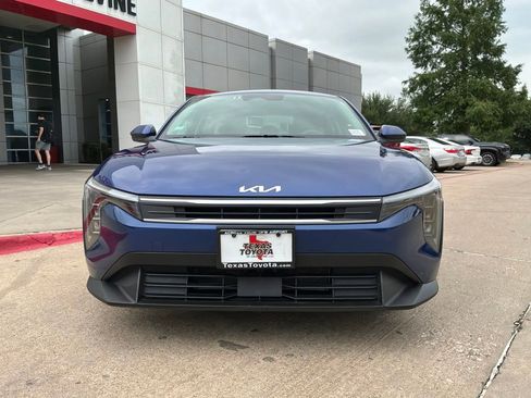 Used 2025 Kia K4 FWD image 3