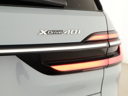 Used 2023 BMW X7 xDrive40i w/ Executive Package image 30