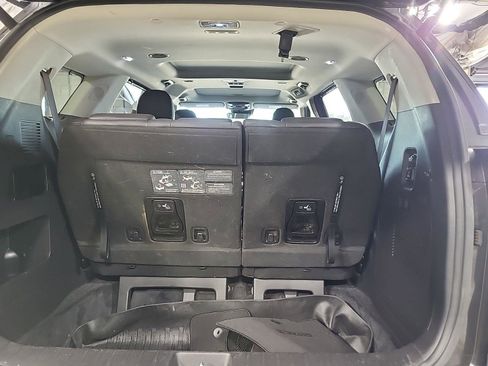 Used 2024 Kia Carnival SX Prestige FWD image 6