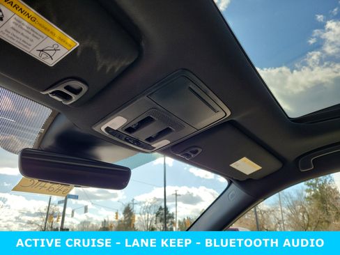 Used 2025 Honda Pilot TrailSport image 31