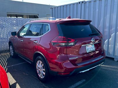 Used 2017 Nissan Rogue SV w/ HEV Premium Package