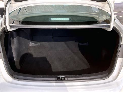 Used 2021 Toyota Corolla LE image 33