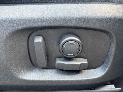 Used 2016 Land Rover Range Rover Evoque SE Premium image 32