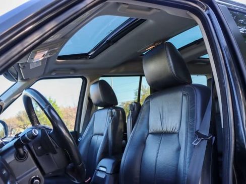 Used 2015 Land Rover LR4 HSE LUX image 15