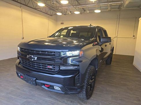 Used 2020 Chevrolet Silverado 1500 LT Trail Boss AWD/4WD image 2