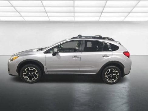 Used 2017 Subaru Crosstrek 2.0i Premium w/ Moonroof Package image 8