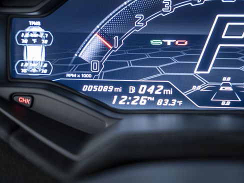 Used 2024 Lamborghini Huracan STO RWD image 50