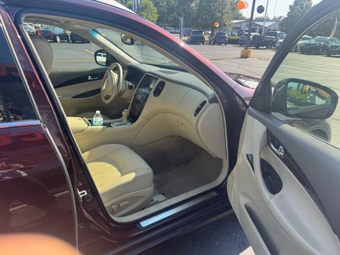Used 2015 INFINITI QX50 Journey w/ Premium Package AWD/4WD image 16