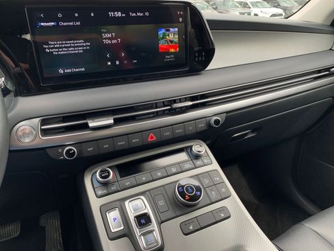 Used 2025 Hyundai Palisade SEL image 17