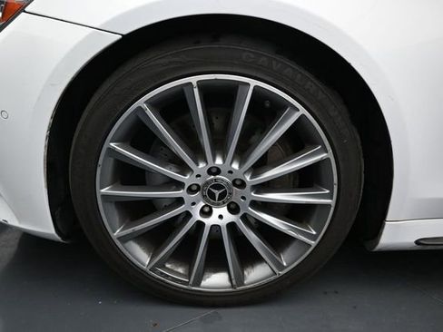 Used 2017 Mercedes-Benz S 550 Sedan image 10