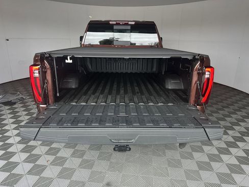 Certified 2024 GMC Sierra 2500 Denali Ultimate image 42