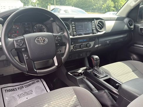 Used 2023 Toyota Tacoma SR AWD/4WD image 14