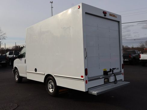 New 2025 Chevrolet Express 3500 w/ Power Convenience Package image 23