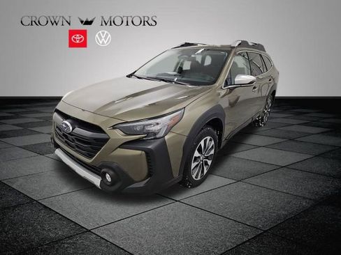 Used 2025 Subaru Outback Touring XT image 3