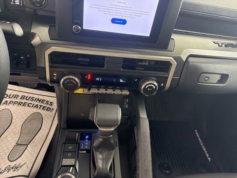 Used 2025 Toyota Tacoma SR5 image 32