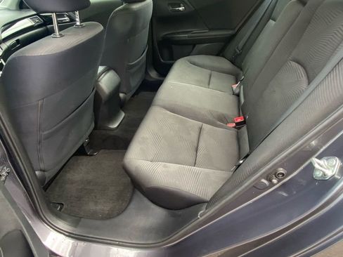 Used 2017 Honda Accord LX image 21