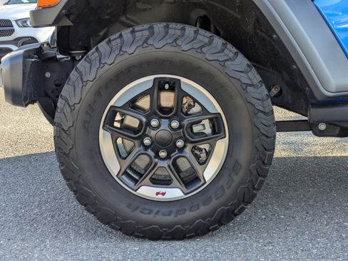 Used 2022 Jeep Wrangler Unlimited Sport image 3