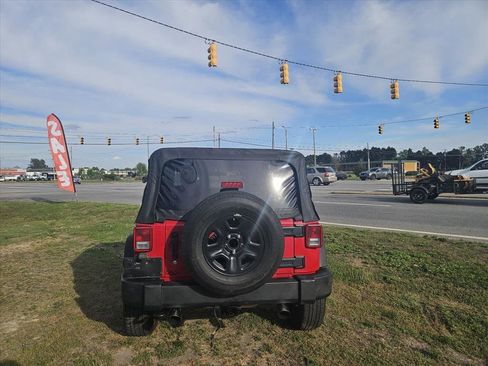 Used 2012 Jeep Wrangler Sport w/ Connectivity Group AWD/4WD image 4