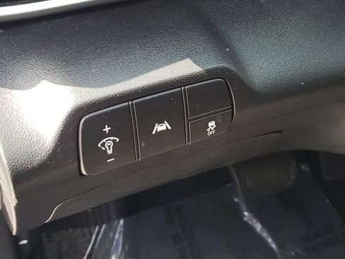 Used 2023 Hyundai Elantra SEL w/ Convenience Package image 19