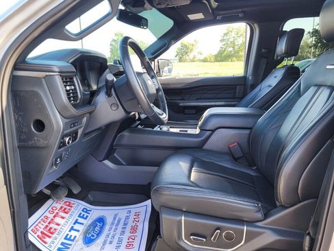 Used 2023 Ford Expedition Max Platinum image 5