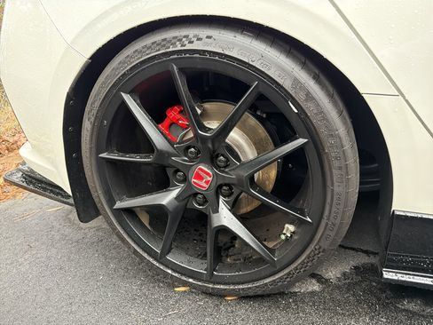 Used 2024 Honda Civic Type R image 16