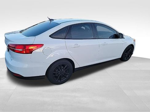 Used 2017 Ford Focus SE image 20