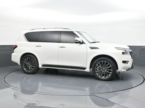 Used 2023 Nissan Armada Platinum w/ Captain's Chairs Package image 19