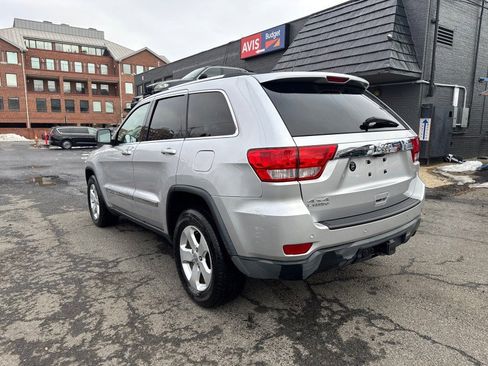 Used 2012 Jeep Grand Cherokee Laredo image 3