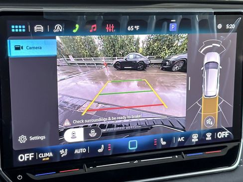 New 2026 Volkswagen Tiguan SE R-Line image 18