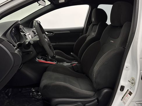 Used 2017 Nissan Sentra NISMO image 12