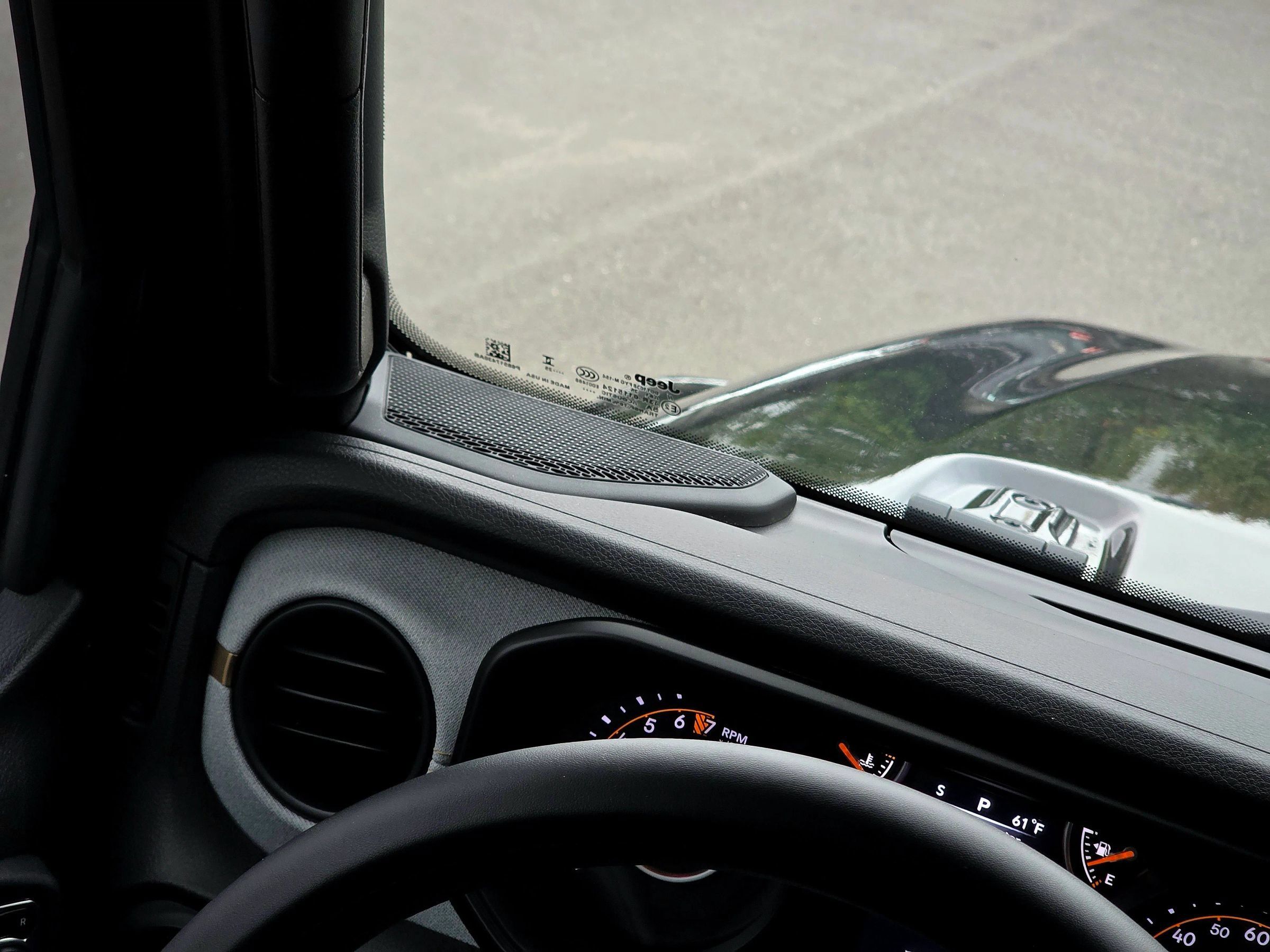 Used 2025 Jeep Gladiator Sport AWD/4WD image 32