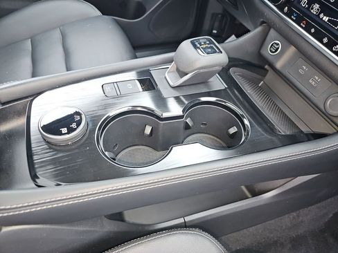 Used 2023 Nissan Rogue SL w/ SL Premium Package image 15