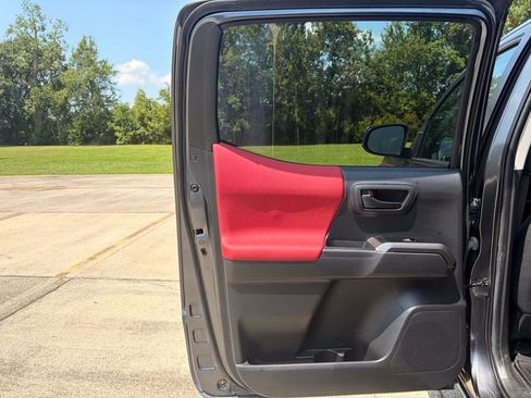 Used 2023 Toyota Tacoma SR5 RWD image 14
