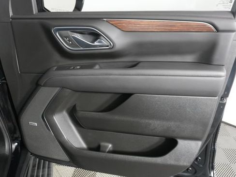 Used 2024 Chevrolet Tahoe High Country AWD/4WD image 42