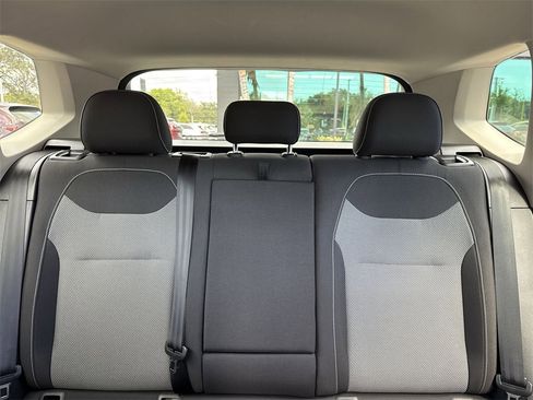 Used 2023 Volkswagen Taos S image 19