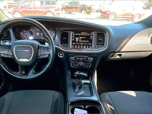 Used 2018 Dodge Charger R/T w/ Blacktop Package image 18