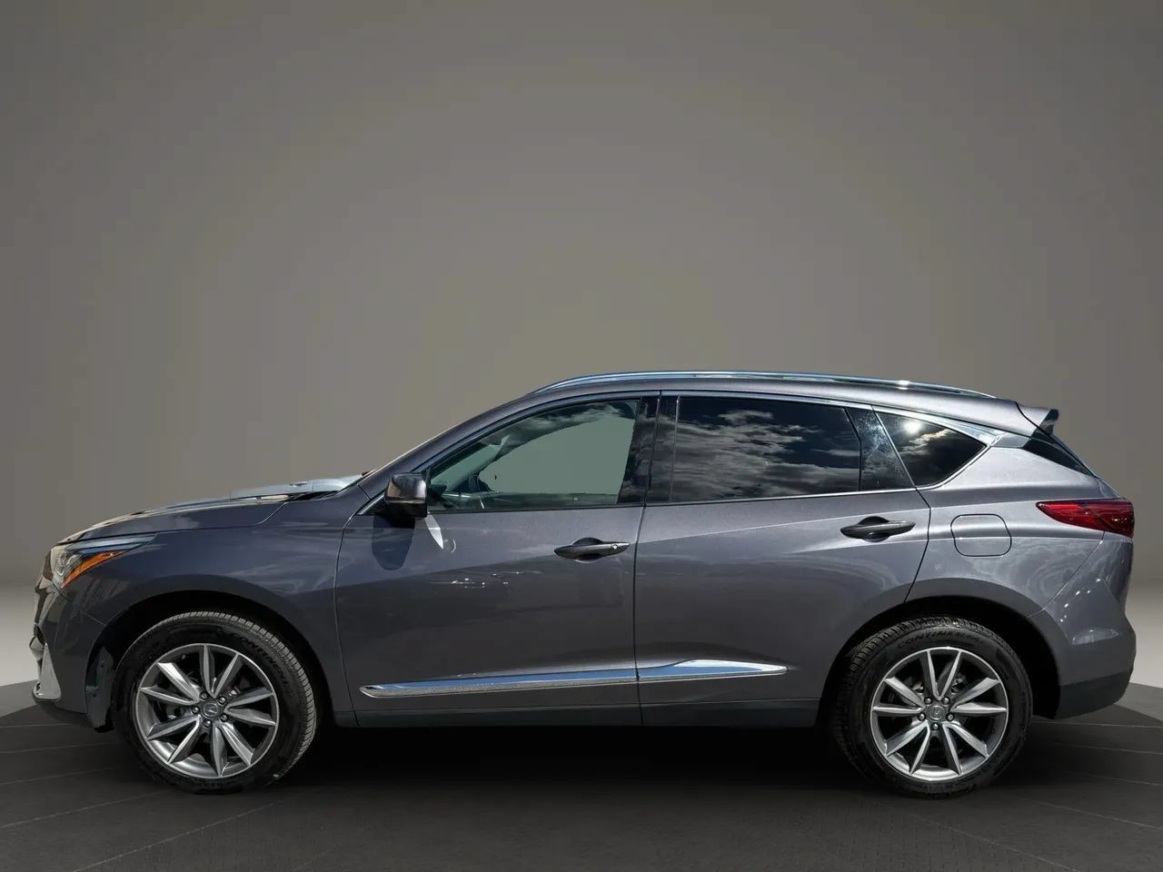 Used 2021 Acura RDX w/ Technology Package AWD/4WD image 10